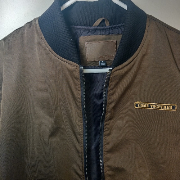 Jacket - Picture 4 of 4